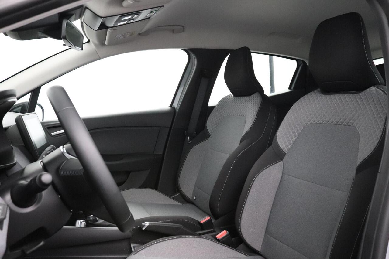 Renault CLIO 1.6 E-Tech Full Hybrid 145 evolution | Pack Navigation | Camera | Carplay/Android auto |