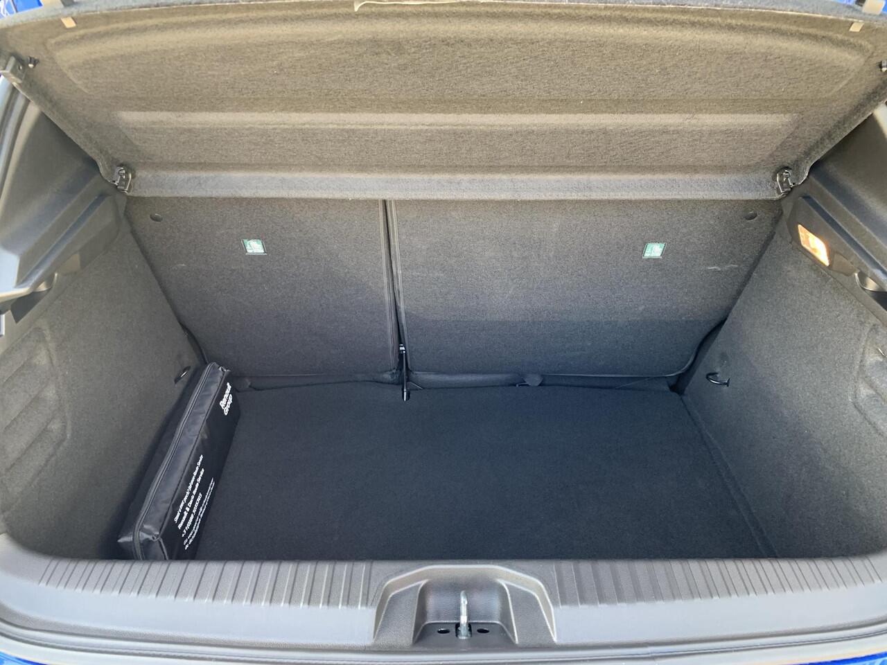 Renault CLIO 1.0 TCe 90 GPF techno | Achteruitrijcamera | All-Season banden | Navigatie | Climate Control |