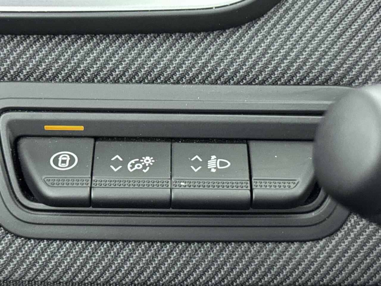 Renault CLIO 1.6 E-Tech Full Hybrid 145Pk esprit Alpine | Navigatie | Draadloze Carplay | Parkeersensoren Voor & Achter | 360 Camera | Climate Control | Keyless Entry | Licht & Regensensor | Adaptieve Cruise Control | Privacy Glass |