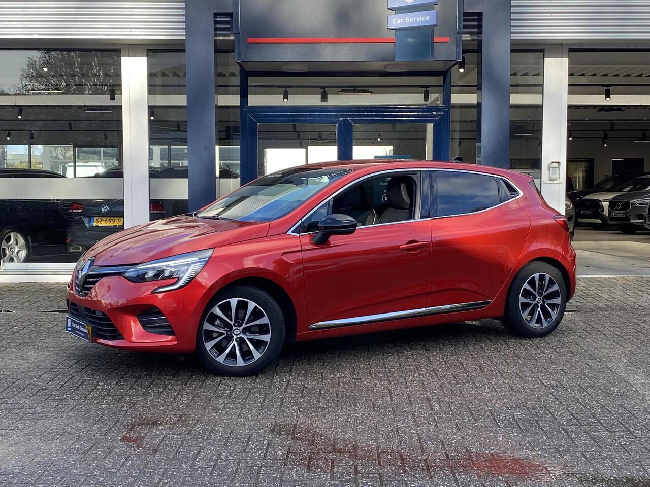 Renault CLIO 1.6 E-Tech Hybrid 145 Techno / Automaat / NL-Auto / Dealer-Onderhouden / Cruise-Control / Climate-Control / LED / Keyless / Apple-Carplay & Android-Auto / Sfeerverlichting / DAB Radio-Bluetooth / Navi / PDC V+A met Camera / 16'' LMV / All-Season / ENZ.