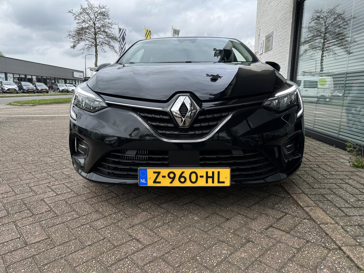 Renault CLIO 1.0 TCe 90 Evolution | draadloos Carplay | Two-tone velgen | Privacy glas | tijdelijk gratis Top Afleverpakket twv Eur 695