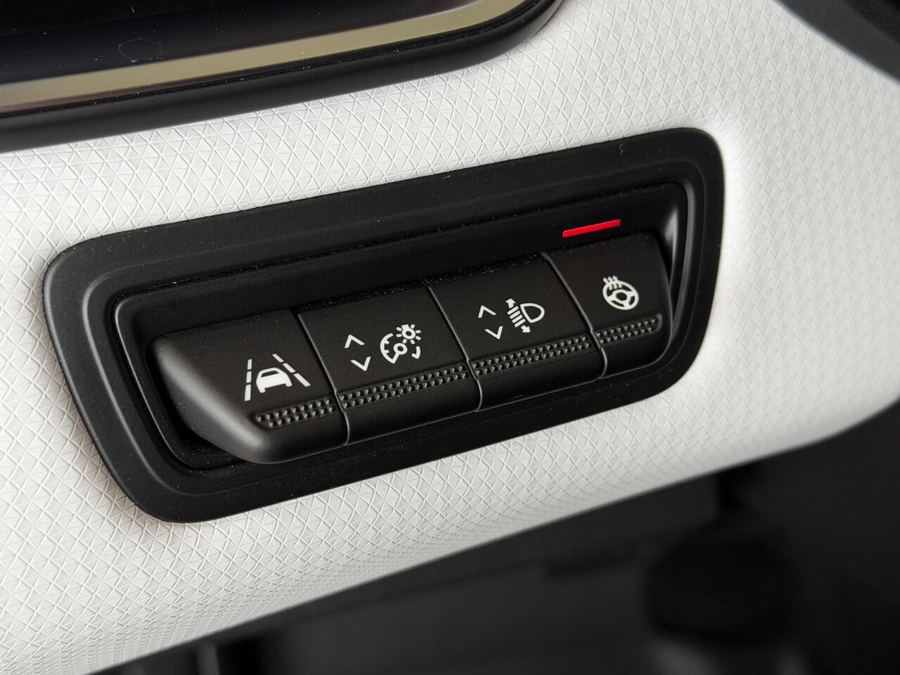 Renault CLIO 1.0 TCe 90pk Automaat | Groot Navi | 360 | 17" | PDC V+A | Stoel & stuur verwarming | Keurig nette auto |