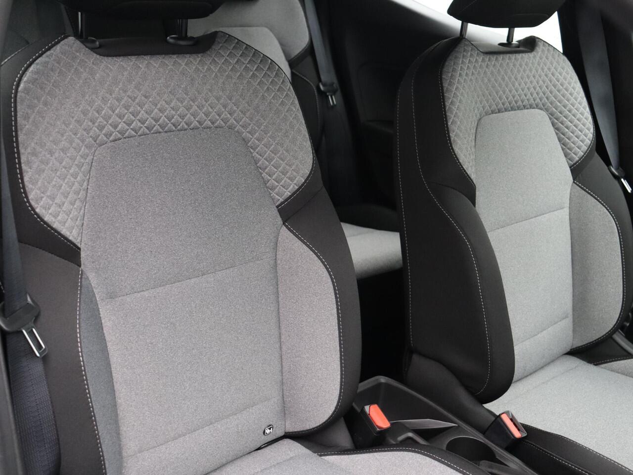 Renault CLIO Evolution Hybrid 145 | Cruise control met snelheidsbegrenzer | Handbediende airconditioning | Lane Departure Warning met Lane Keep Assist