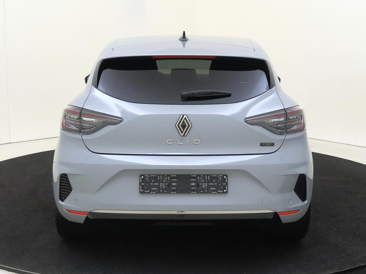 Renault CLIO 1.6 E-Tech Full Hybrid 145 techno AUTOMAAT | Navigatie | Parkeersensoren | 360 Camera |