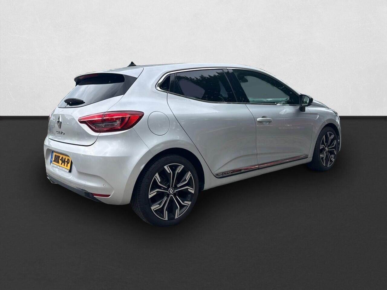 Renault CLIO 1.0 TCe Intens CAMERA / 17 INCH / HEEL VEEL OPTIES / FABRIEKSGARANTIE TOT 06.2027