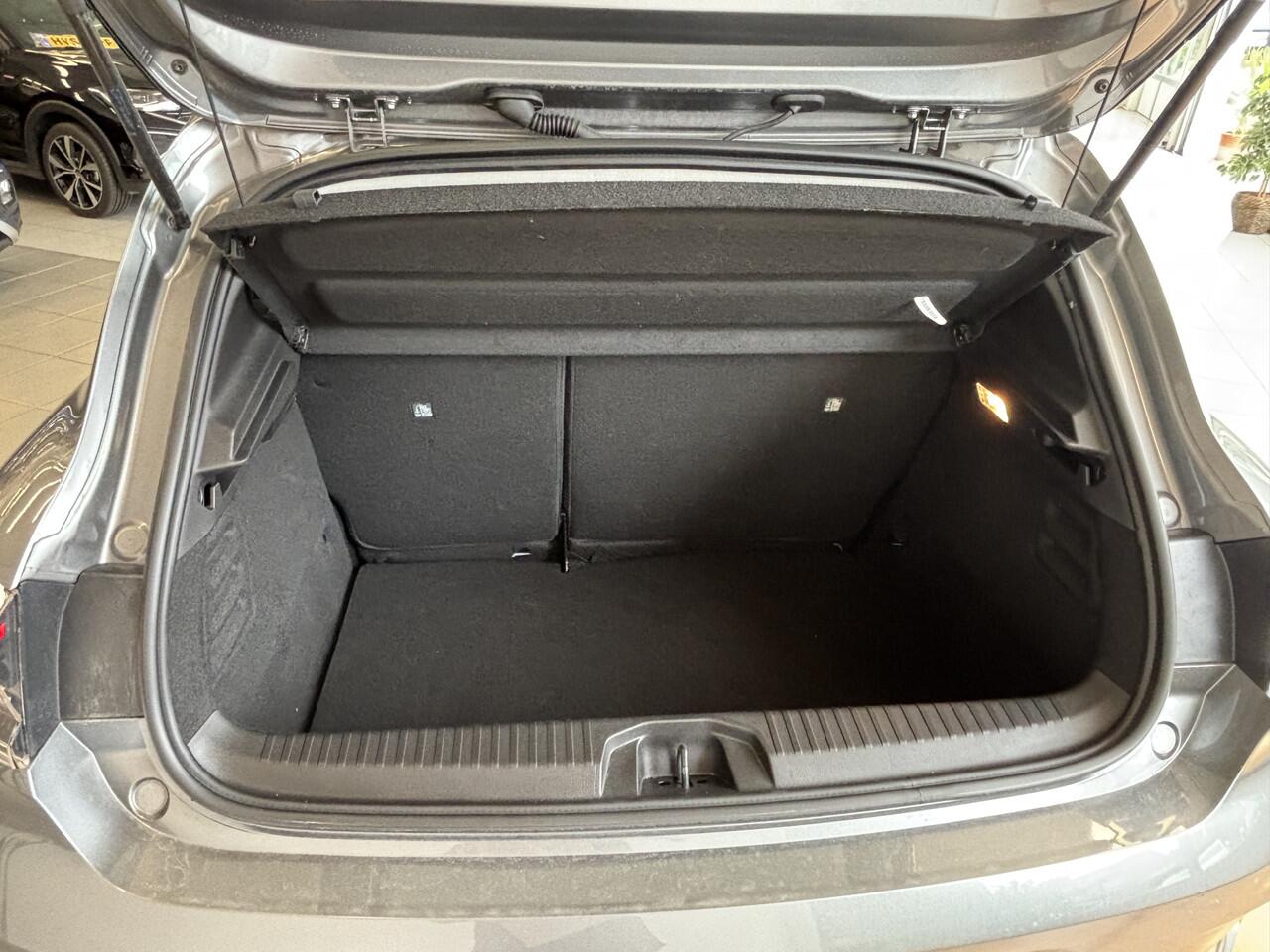 Renault CLIO 1.0 TCe 90 *CARPLAY * PDC * STOELVERW. * KEYLESS