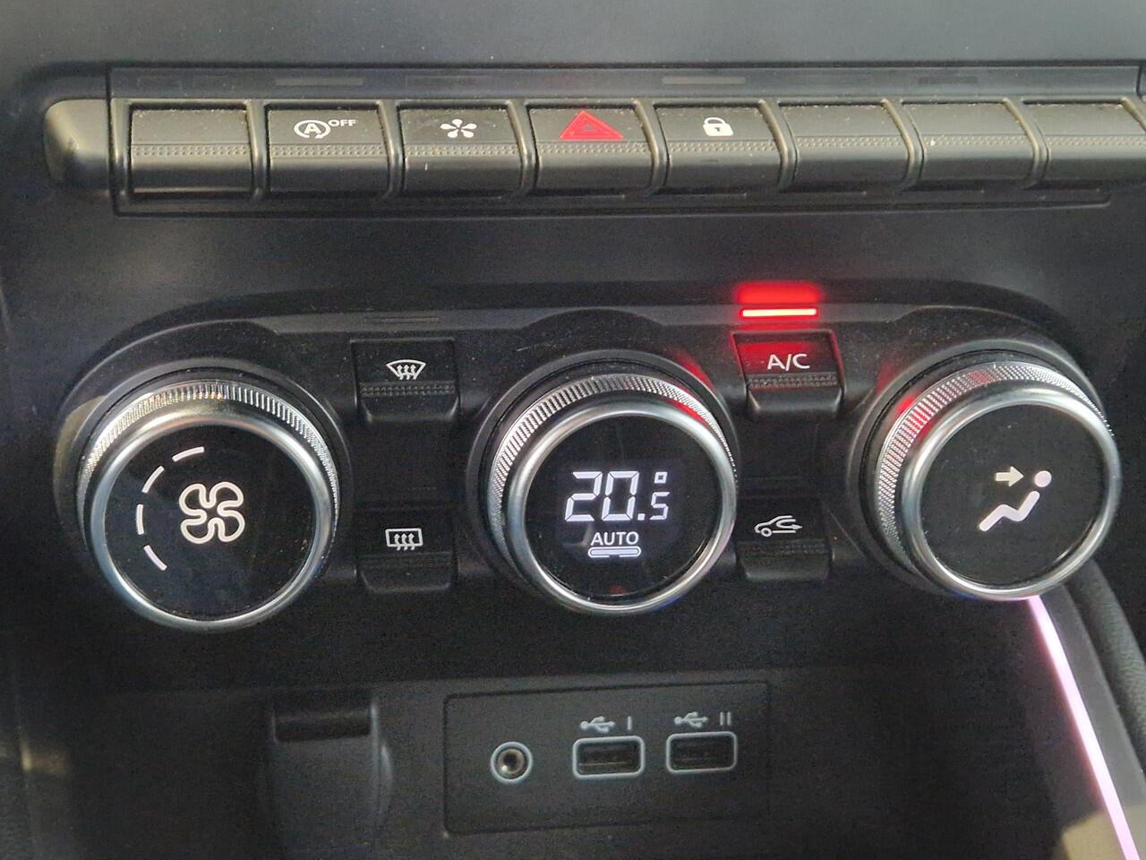 Renault CLIO 1.0 TCe 90 GPF techno | NAVIGATIE 9,3" GROOT SCHERM | ACHTERUITRIJCAMERA | CRUISE CONTROL | CLIMATE CONTROL |