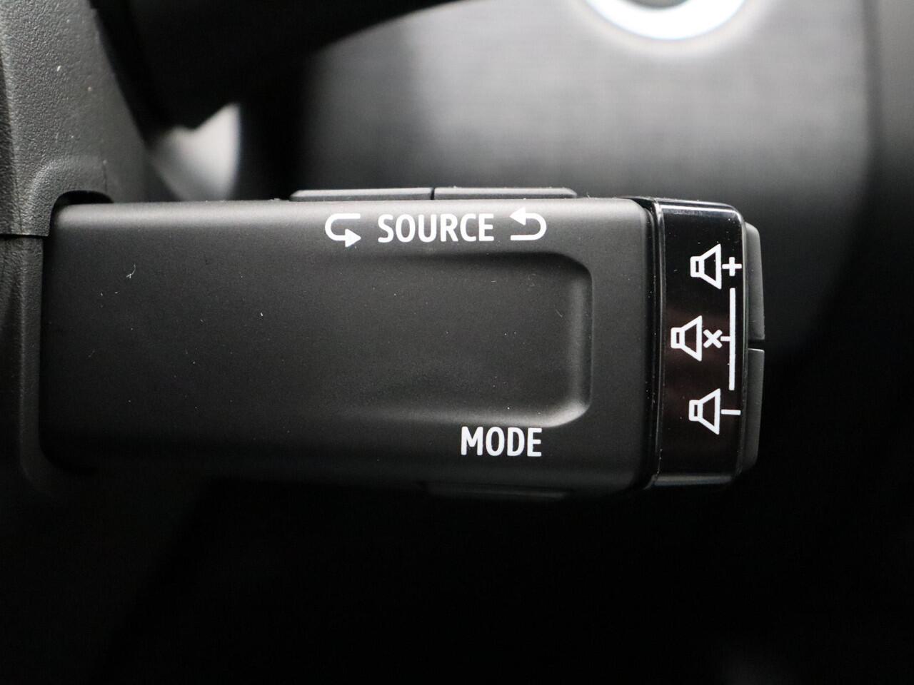 Renault CLIO TCe 90pk GPF evolution | Pack look 16" | Chromen grille | Airco |