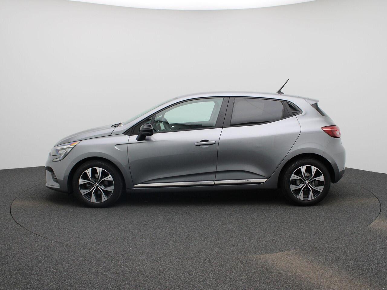 Renault CLIO 1.0 TCe 90PK Evolution | Navigatie | Apple Carplay | Parkeersensoren Achter | Airco | Privacy Glass | Cruise Control | Licht & Regensensor |