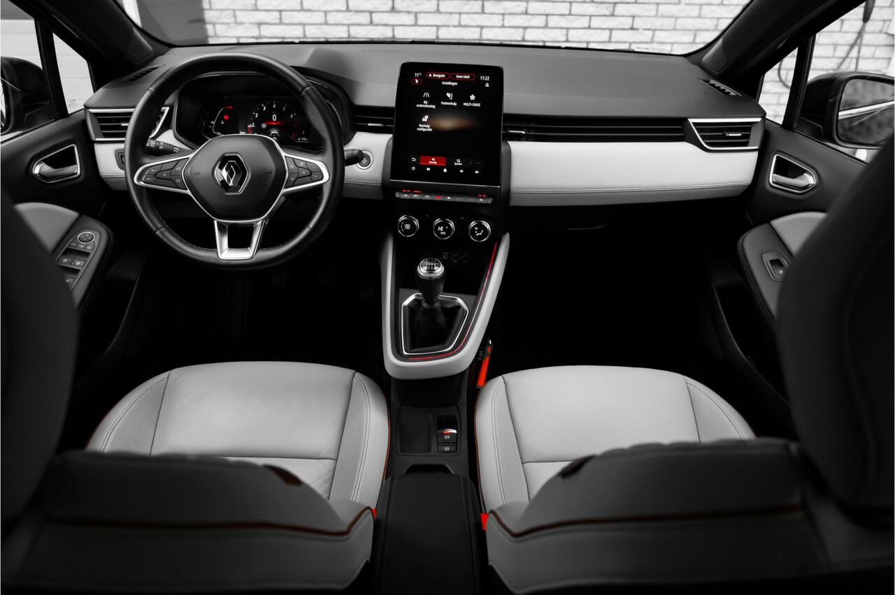 Renault CLIO 1.0 TCe Initiale Paris | navigatie | lederen bekleding | stoelverwarming |