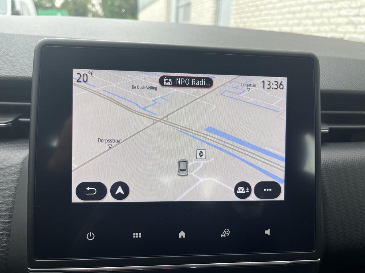 Renault CLIO TCe 100 EDC ( automaat ) Intens | automaat | | incl. Bovag rijklaarpakket met 12 maanden garantie |