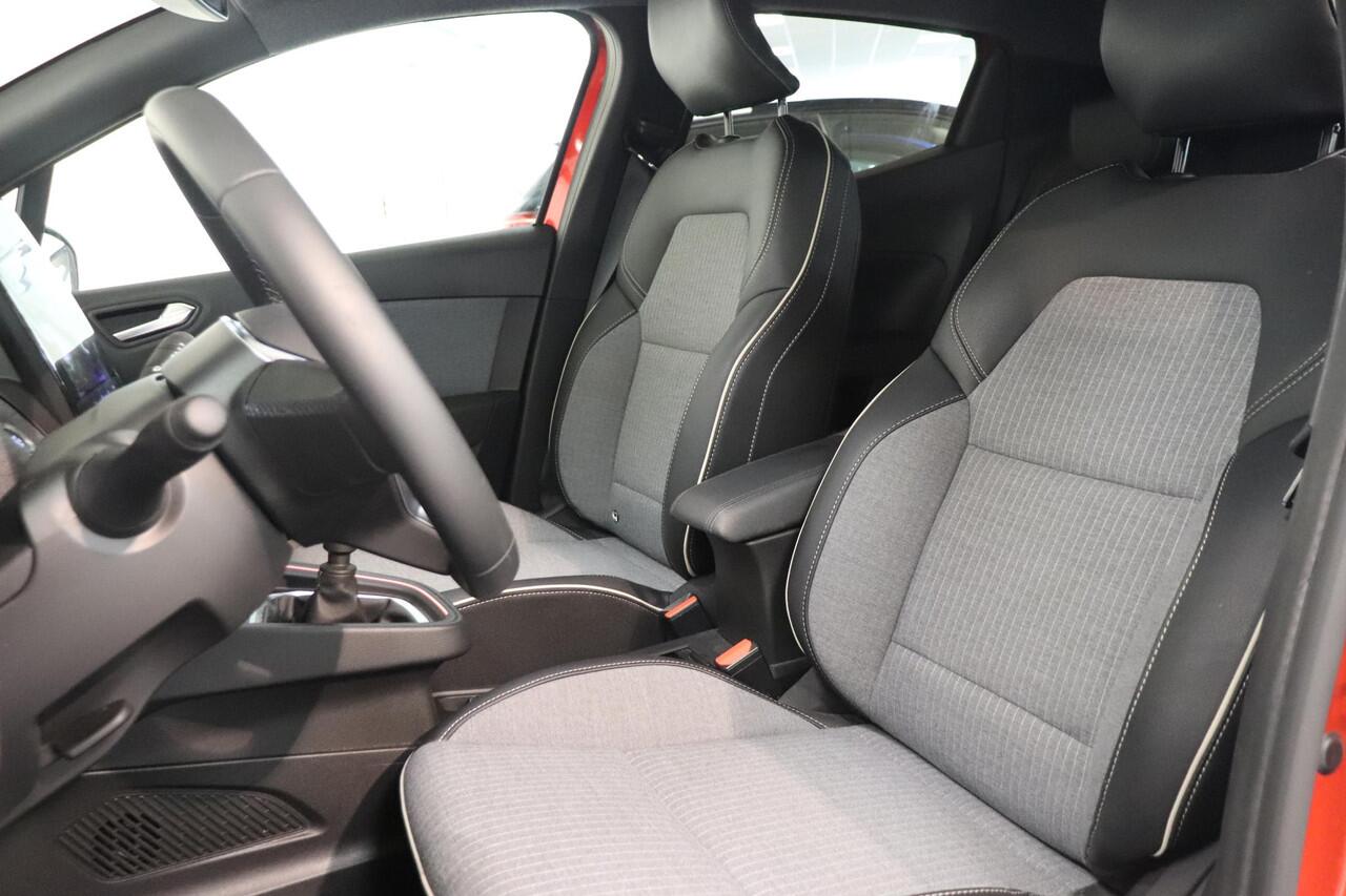 Renault CLIO 1.0 TCe 90 GPF techno | 360 Camera | Navigatie 9,3" | Climate control | LED | AppleCarplay AndroidAuto | all season banden | |