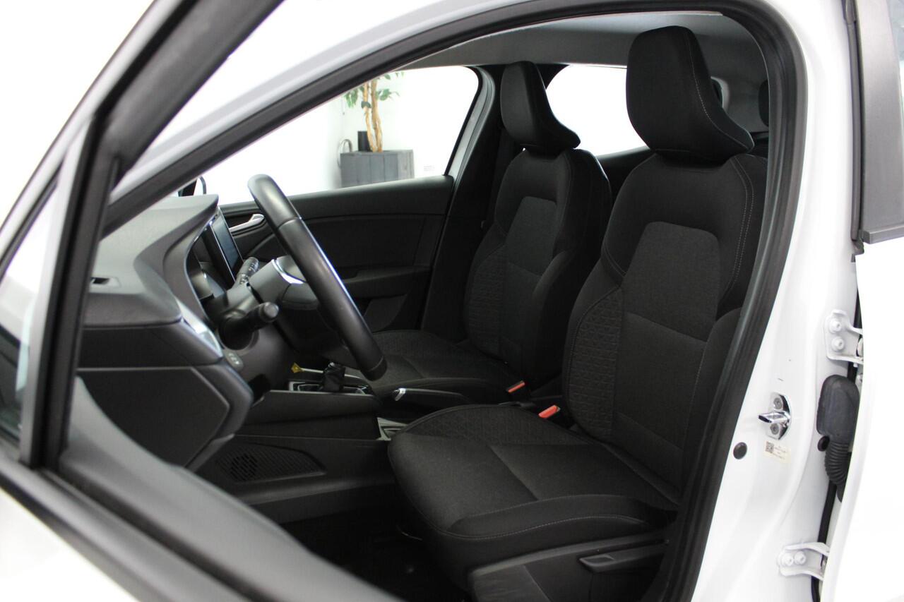 Renault CLIO 1.0 TCe Business Zen | PDC-A | CRUISE | DAB-RADIO | AIRCO | LANE-ASSIST | NAVIGATIE | CARPLAY |