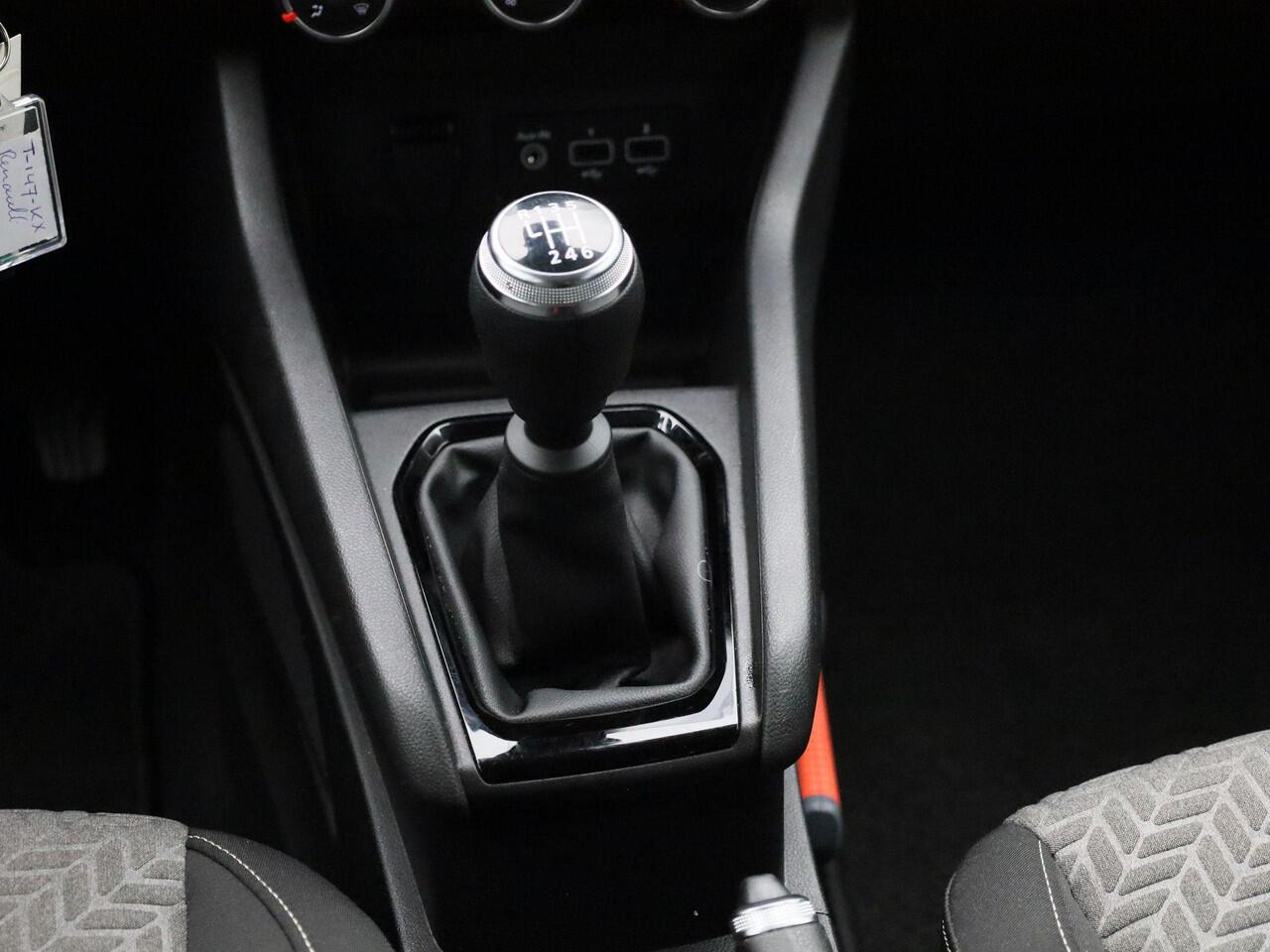 Renault CLIO 1.0 TCe 90 Evolution Navigatie | Airco | Cruise Control | Parkeersensoren Achter | Apple Carplay & Android Auto