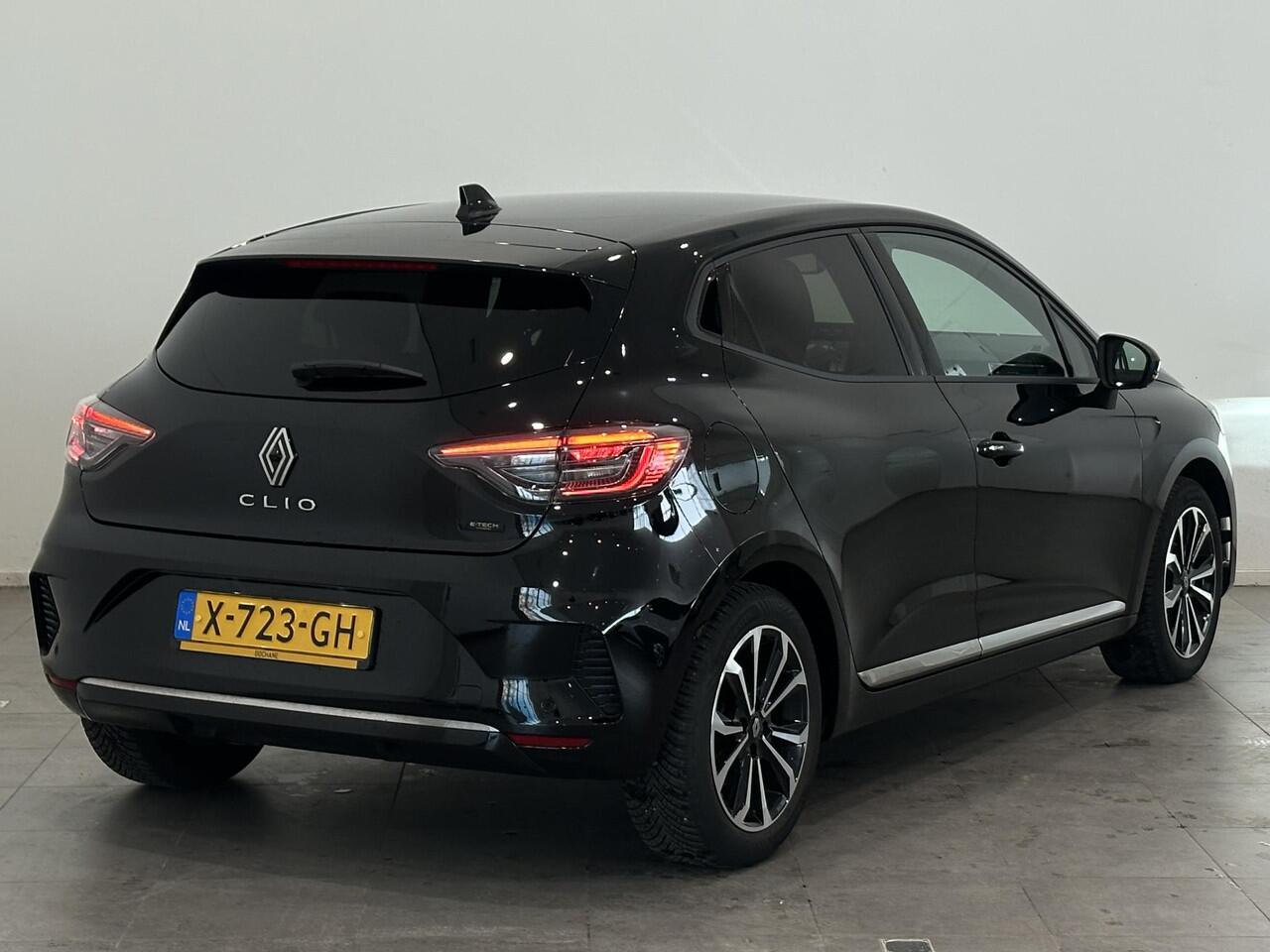 Renault CLIO 1.6 E-Tech Full Hybrid 145 Techno | Navigatie 9,3" | 360° camera | All season banden | Climate Control | Cruise Control | Apple Carplay/Android Auto