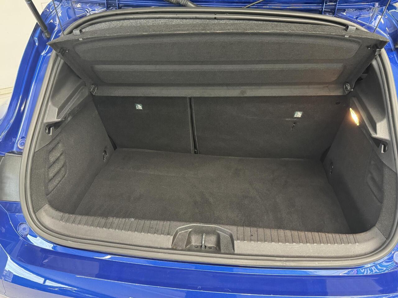 Renault CLIO 1.6 E-Tech Full Hybrid 145 Techno | 360° Camera | All-Season banden | Apple CarPlay / Android Auto | Climate Control |