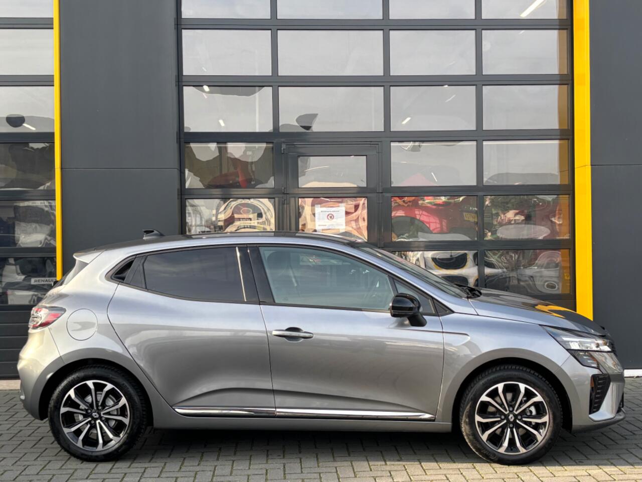 Renault CLIO 1.6 E-Tech Full Hybrid 145 Techno Pack Winter Grote Navi Automaat