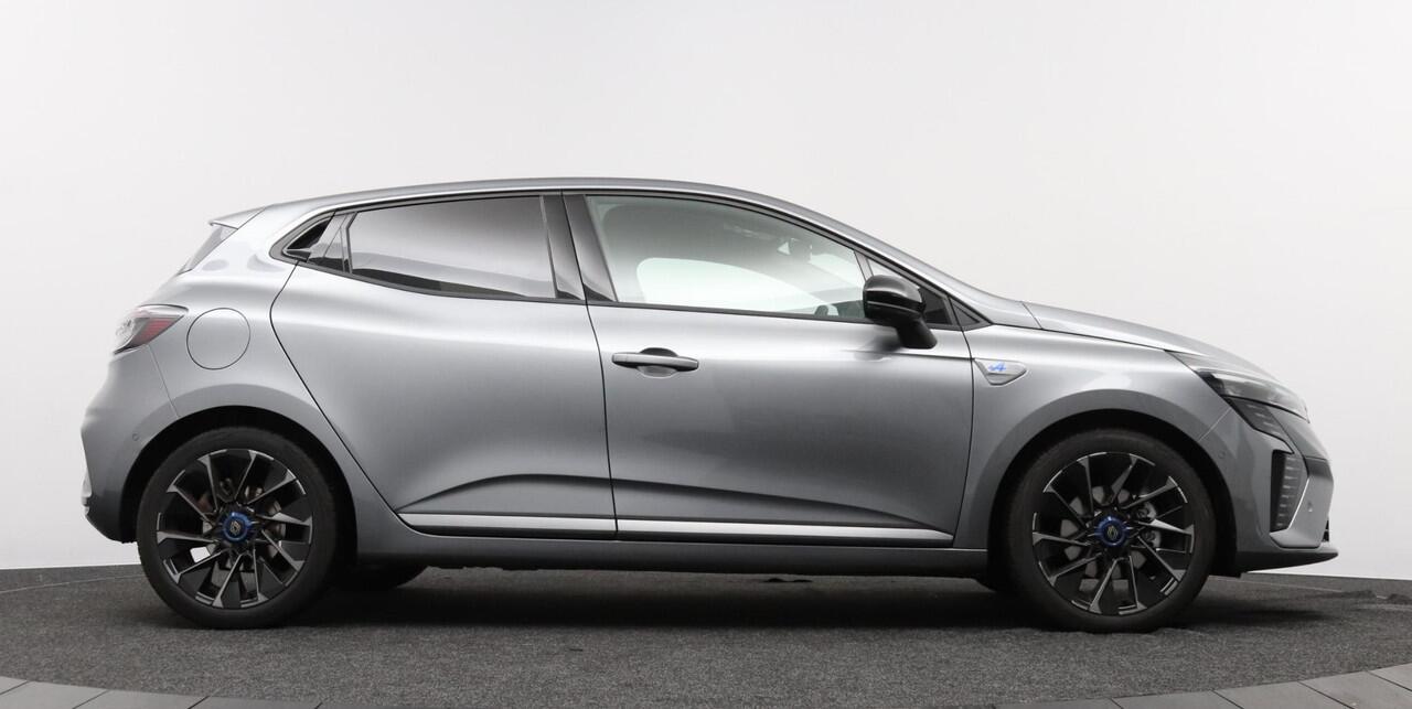 Renault CLIO 1.6 E-Tech Full Hybrid 145 esprit Alpine | Pack City | Bose Audio | 360 Camera |