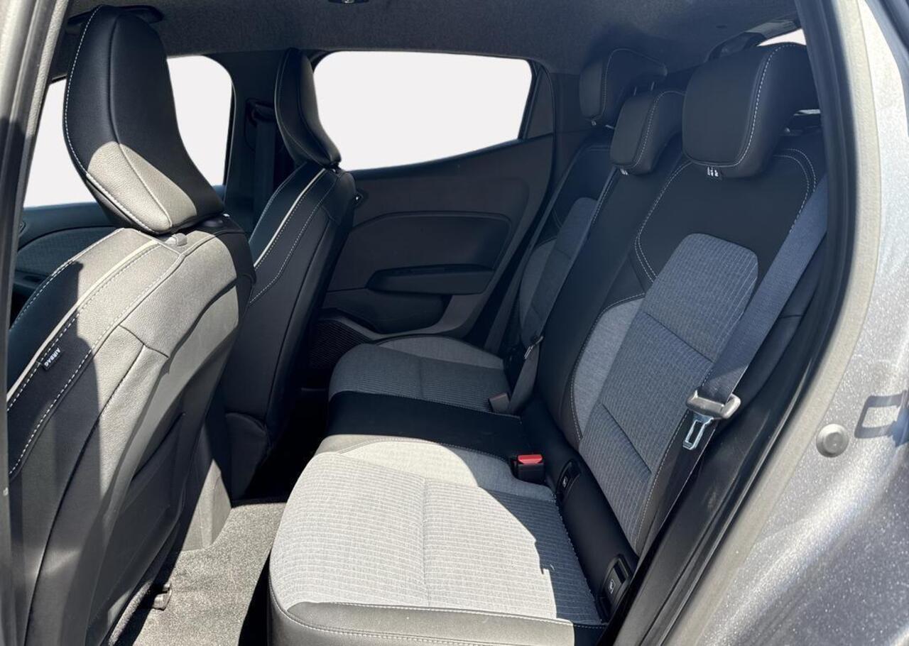 Renault CLIO 1.6 E-Tech Full Hybrid 145 techno