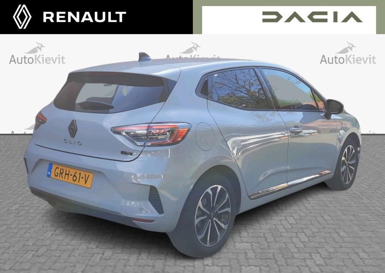 Renault CLIO 1.6 E-Tech Full Hybrid 145 techno