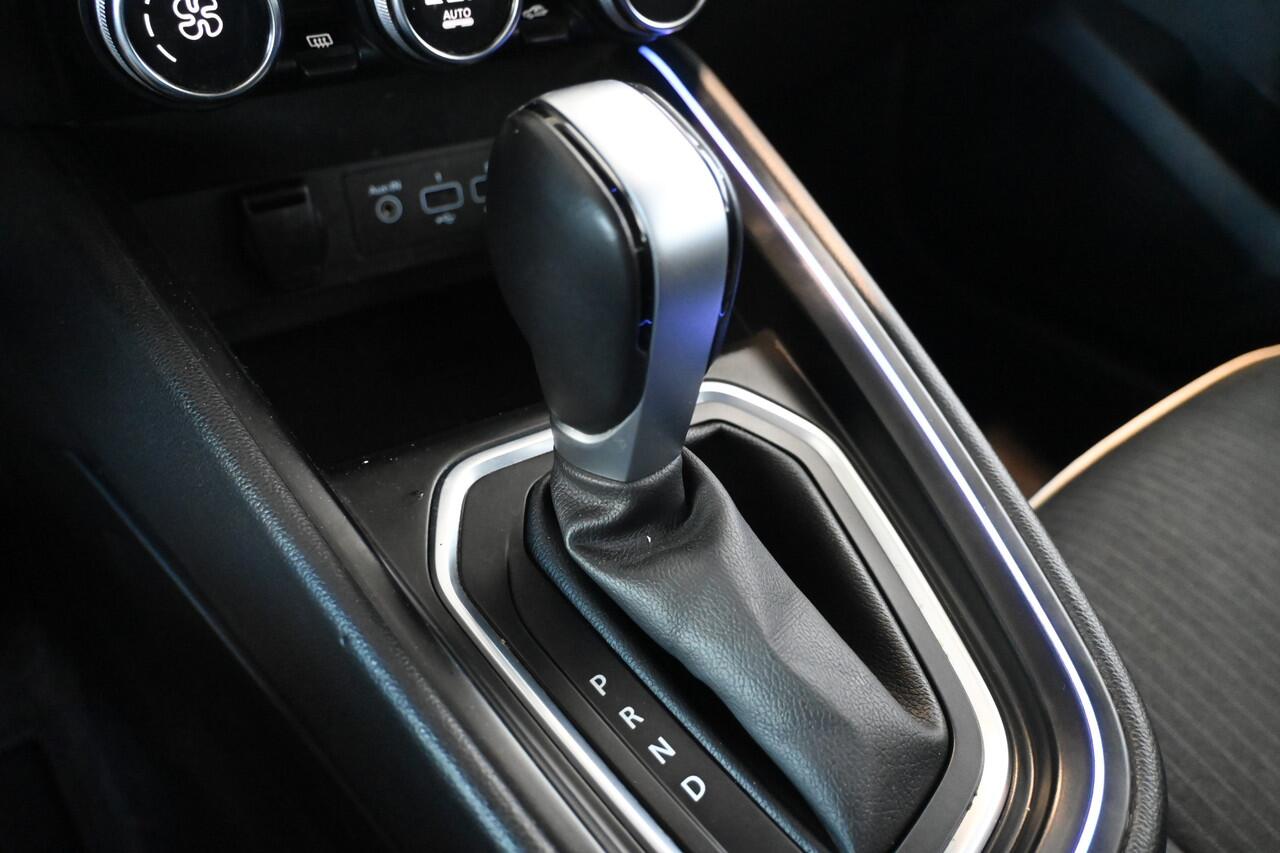 Renault CLIO 1.3 TCe Intens Automaat Clima Carplay LED Rijklaarprijs Inruil Mogelijk!