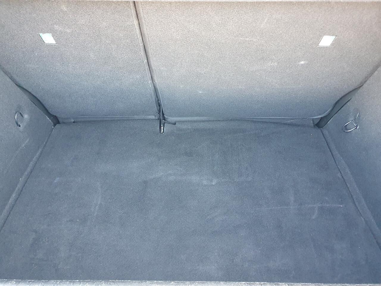 Renault CLIO 1.3 TCe Intens CLIMA/CARPLAY/CRUISE/CAMERA/LMV