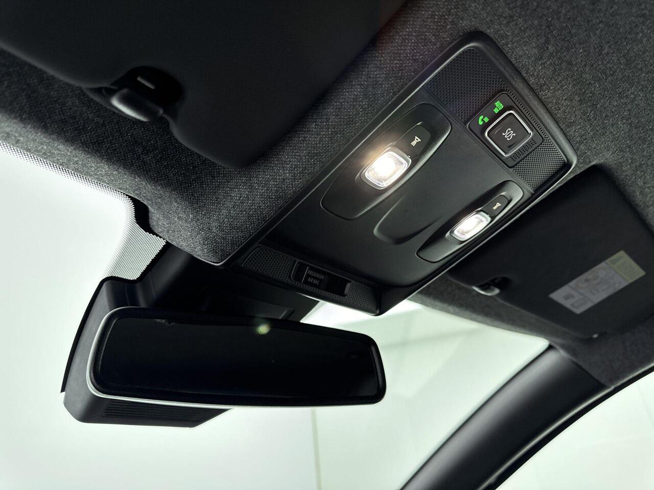 Renault CLIO 1.0 TCe 90Pk techno | Achteruitrijcamera | Android & Apple Carplay | Groot Scherm | Navigatie | Parkeersensoren | Cruise Control | Keyless Entry |