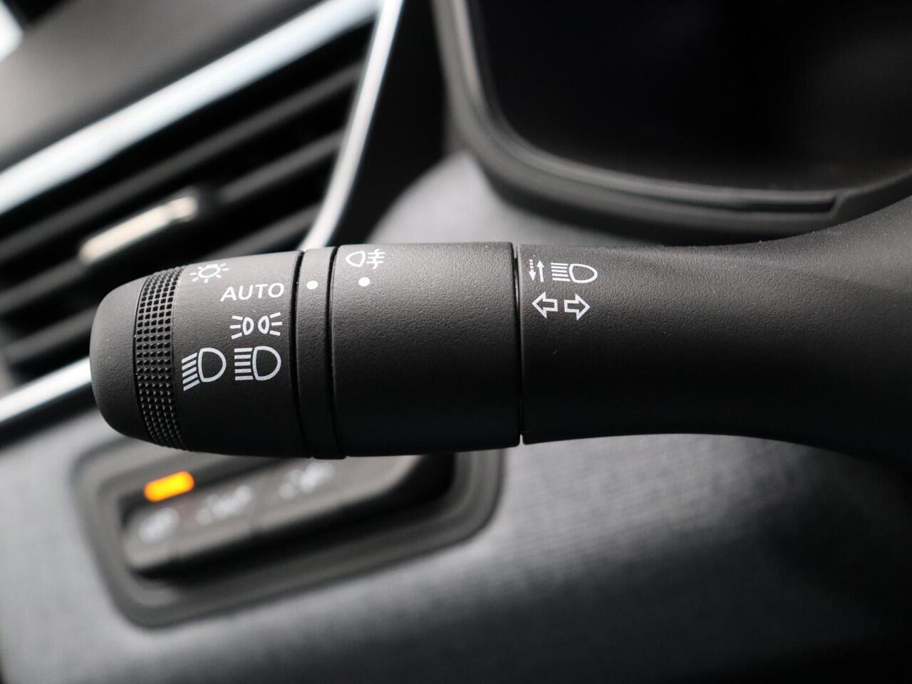 Renault CLIO TCe 90pk GPF evolution | Airco | Parkeersensoren achter | Cruise control | Apple carplay | Vierseizoenbanden |