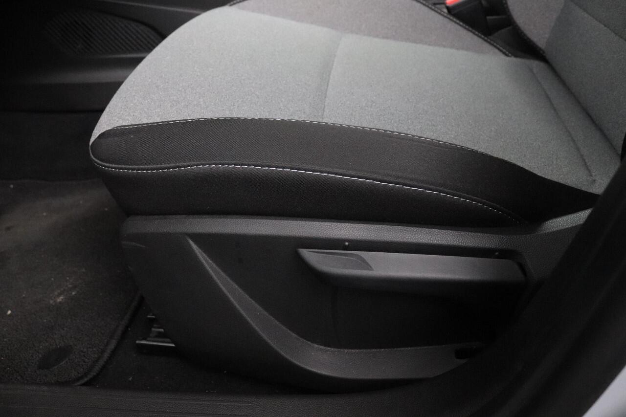 Renault CLIO 1.6 E-Tech Full Hybrid 145 evolution | Pack Navigation | Camera | Carplay/Android auto |