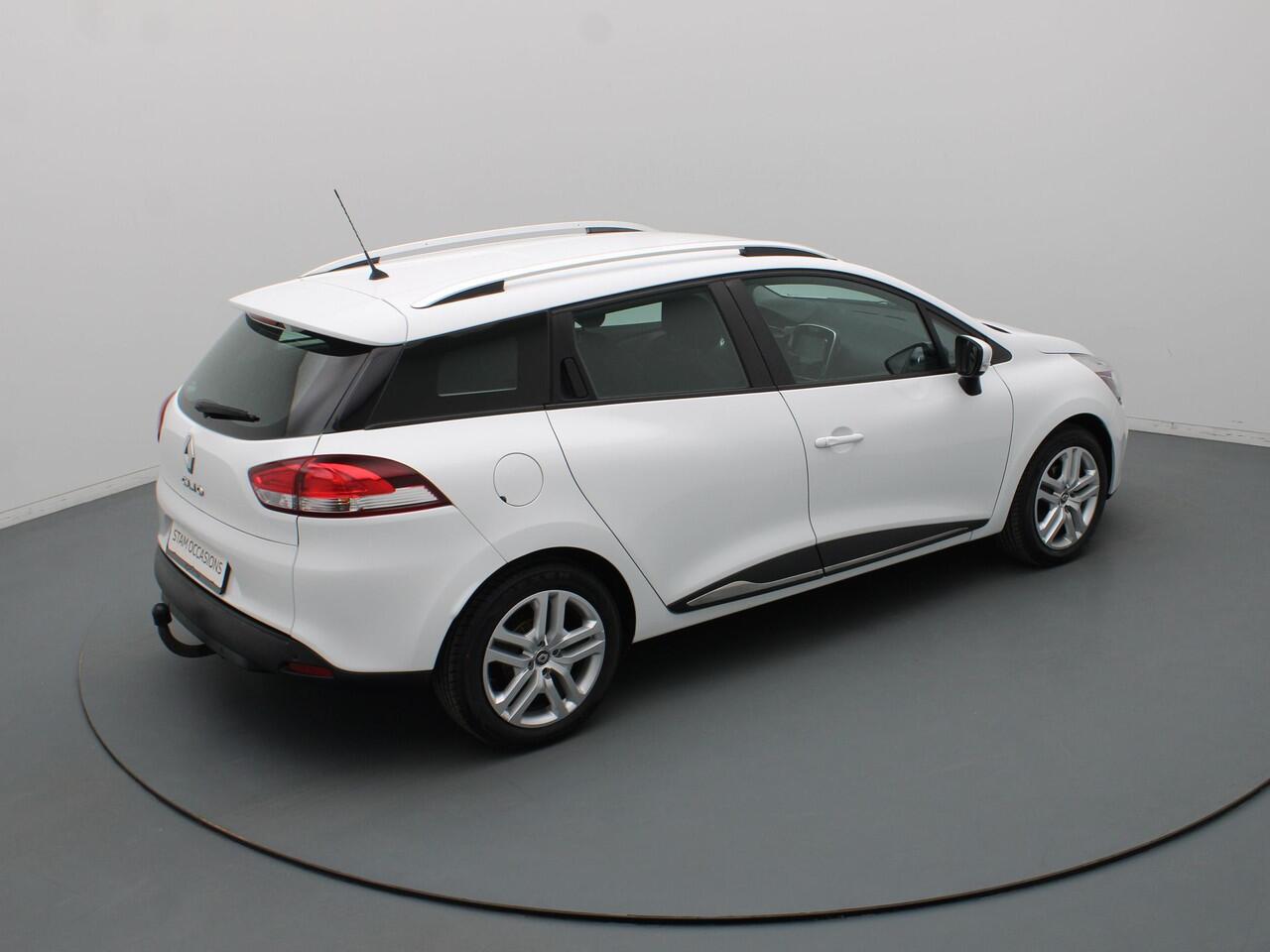 Renault CLIO Estate 90pk TCe Zen Airco | Cruise | Carplay | Parkeersens. achter | Trekhaak