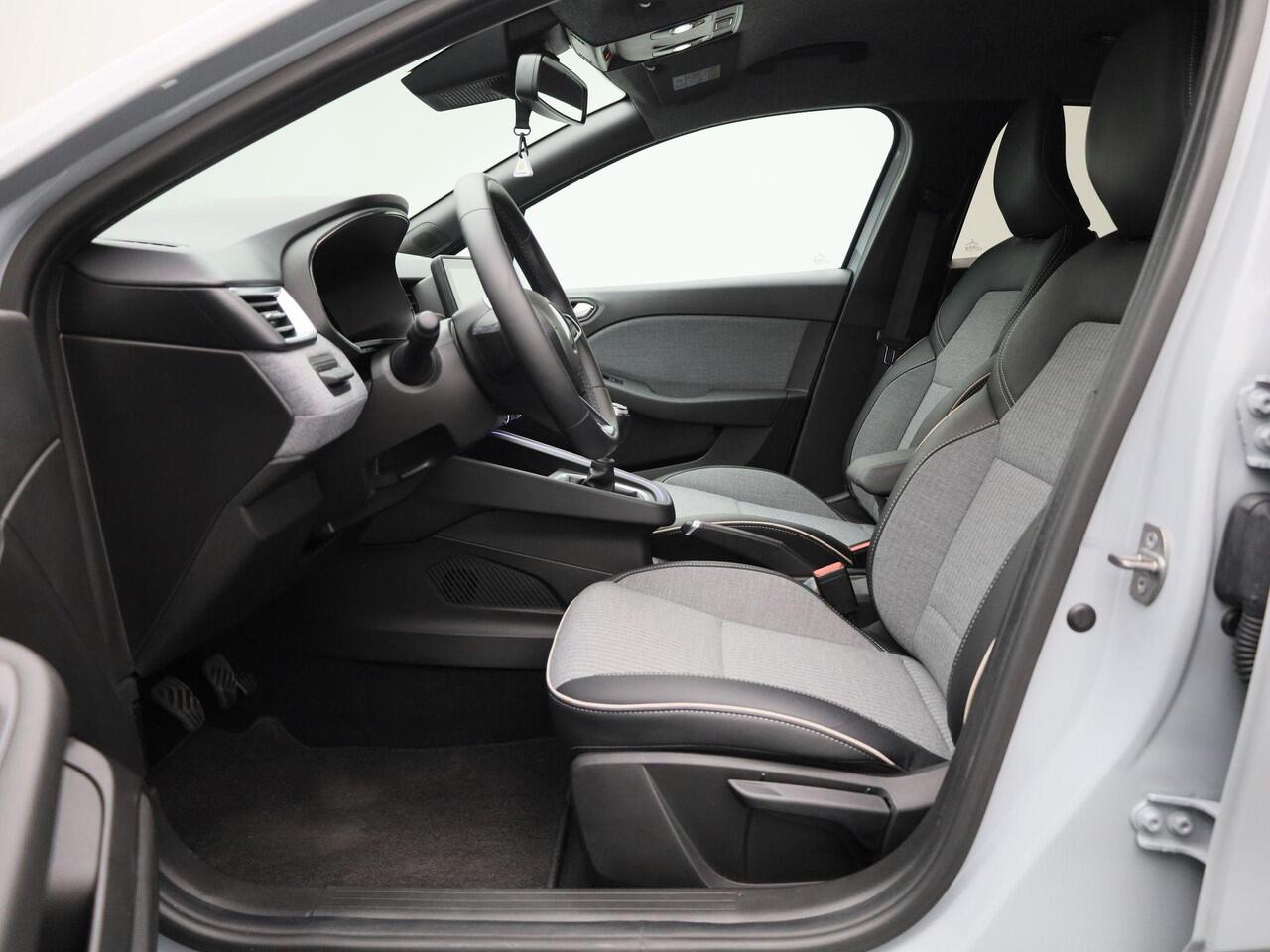 Renault CLIO 1.0 TCe 90Pk techno | Achteruitrijcamera | Android & Apple Carplay | Cruise & Climate Control | Navigatie | Keyless Entry