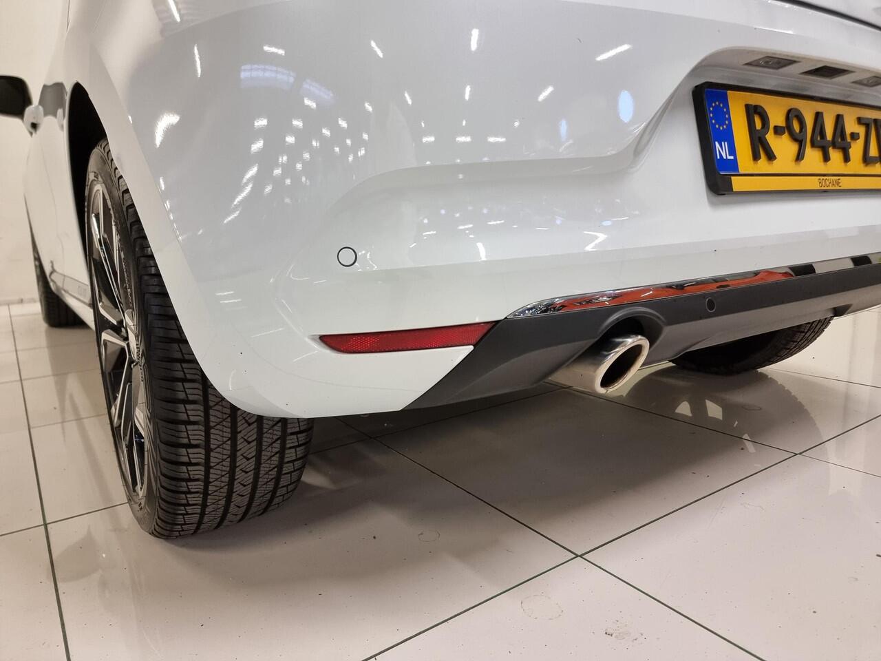 Renault CLIO 1.0 TCe 90 Techno | Navigatie | Achteruitrijcamera | Cruise Control | Parkeersensoren V+A |