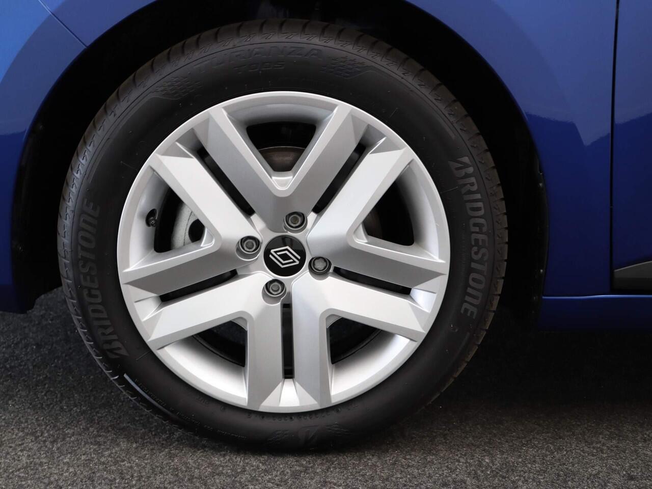 Renault CLIO Evolution Hybrid 145 | Cruise control met snelheidsbegrenzer | Handbediende airconditioning | Lane Departure Warning met Lane Keep Assist