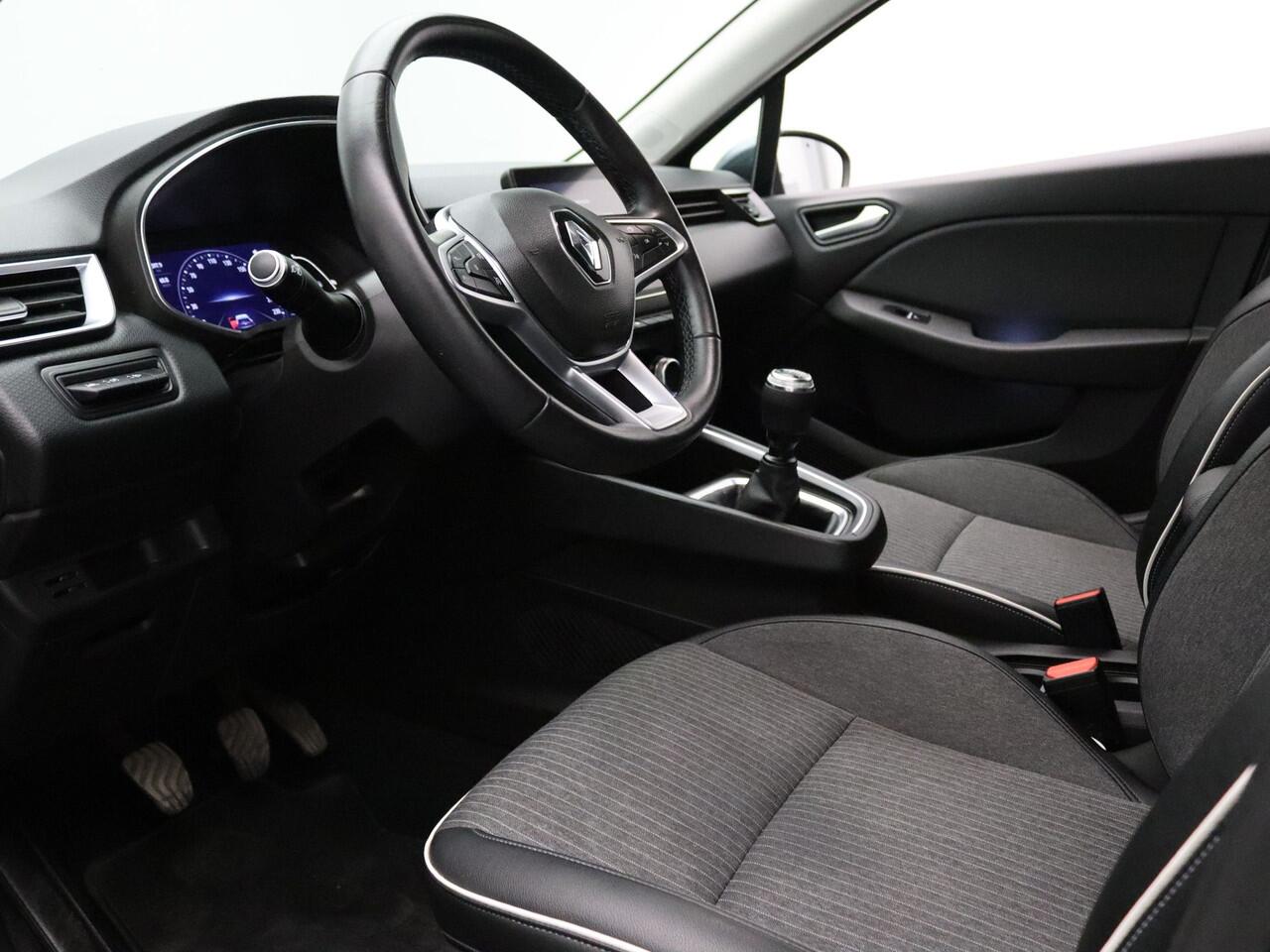 Renault CLIO 100pk TCe Intens Cruise | Climate | Carplay | Navi | Parkeersens. achter