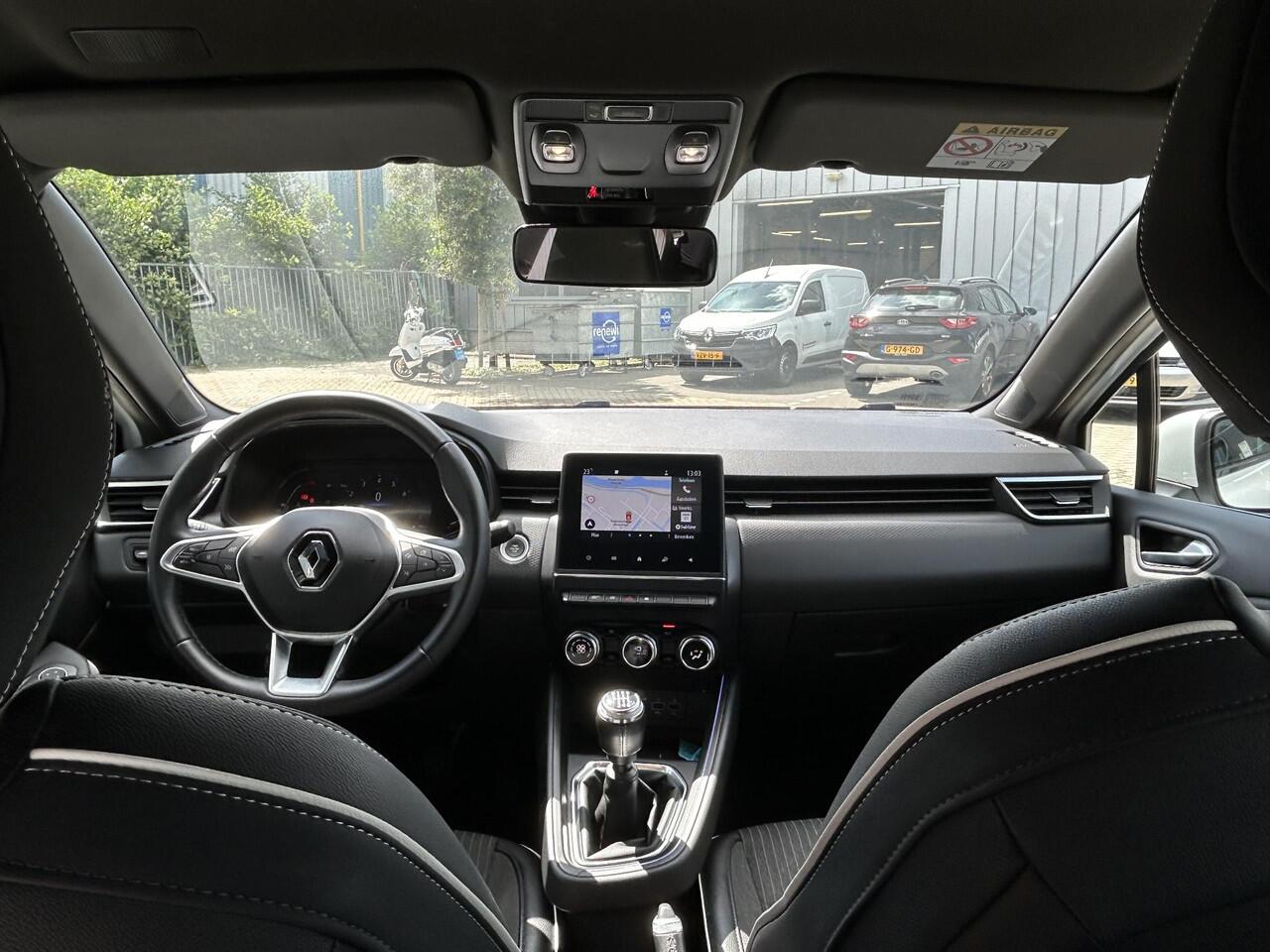 Renault CLIO TCe 90 Intens 1E EIGENAAR | CLIMATE EN CRUISE CONTROL | DEALER ONDERHOUDEN | PARKEERSENSOREN V+A | CAMERA | APPLE CARPLAY EN ANDROID AUTO | LED VERLICHTING | KEYLESS ENTRY |