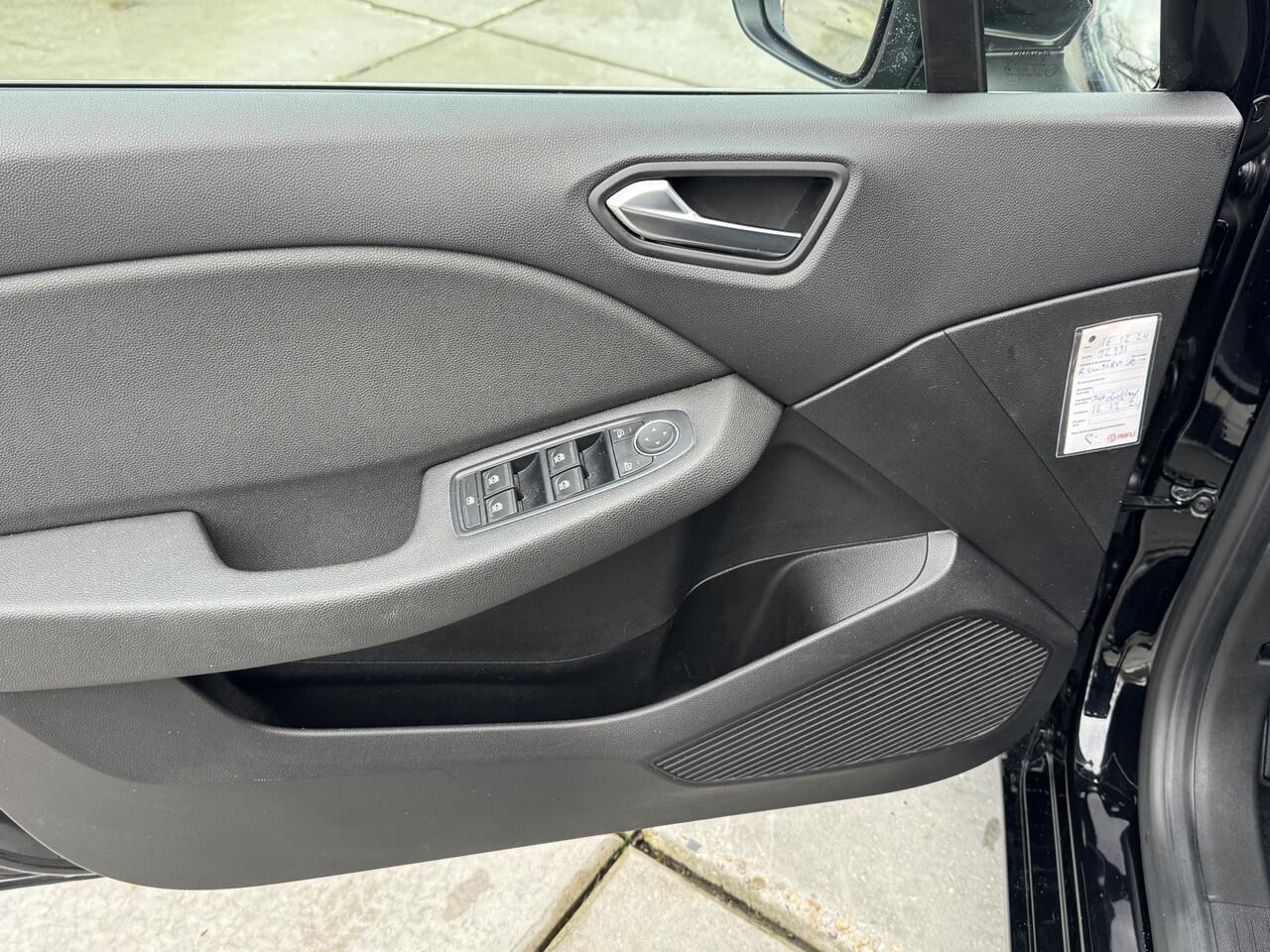 Renault CLIO 1.0 TCe 92pk Intens Navigatie Climate Control LMV LED PDC