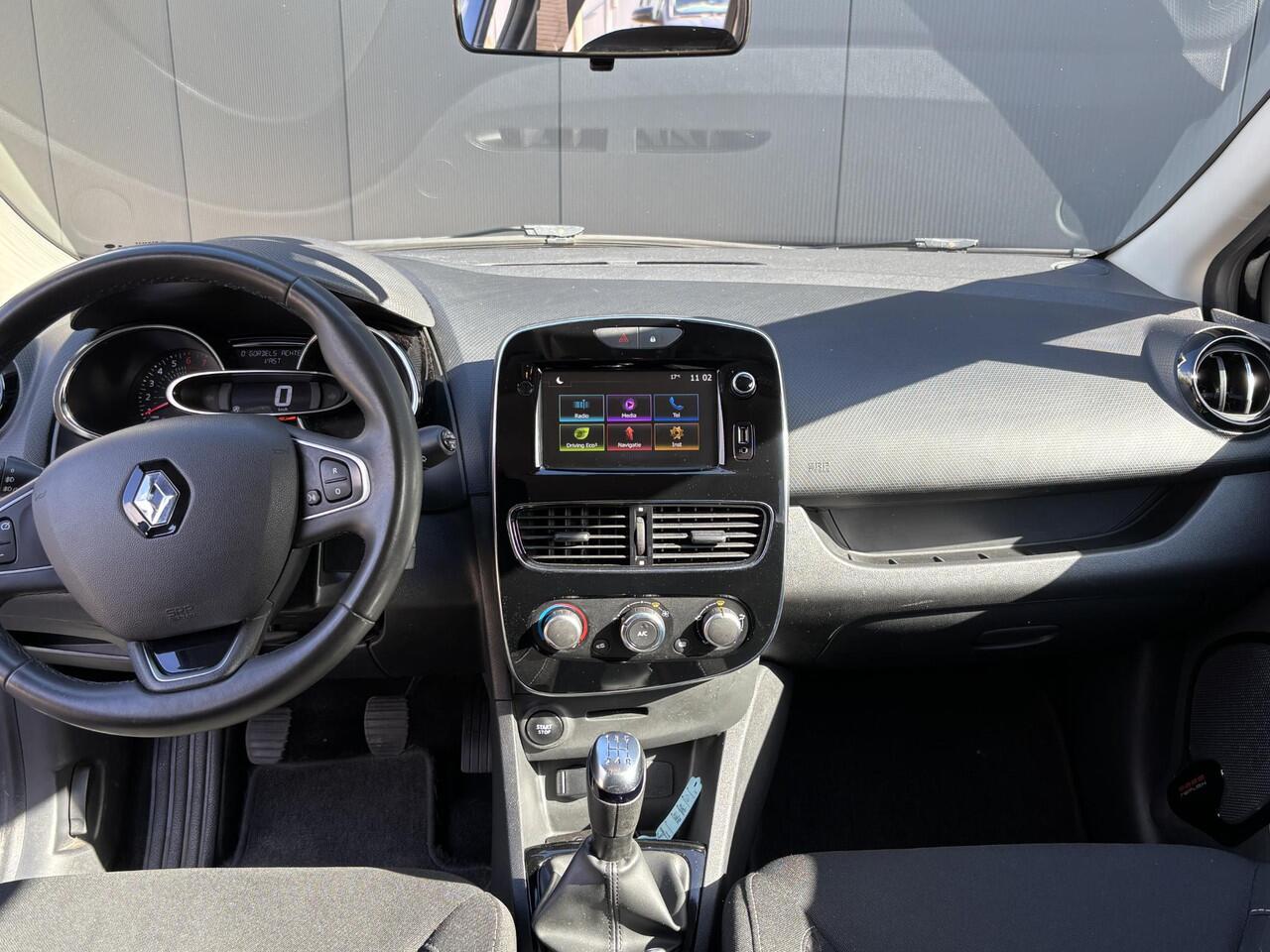 Renault CLIO Estate TCe 90 Limited | AIRCO | NAVI | DEALER ONDERHOUDEN | PARKEERSENSOREN ACHTER | LICHTM. VELGEN |