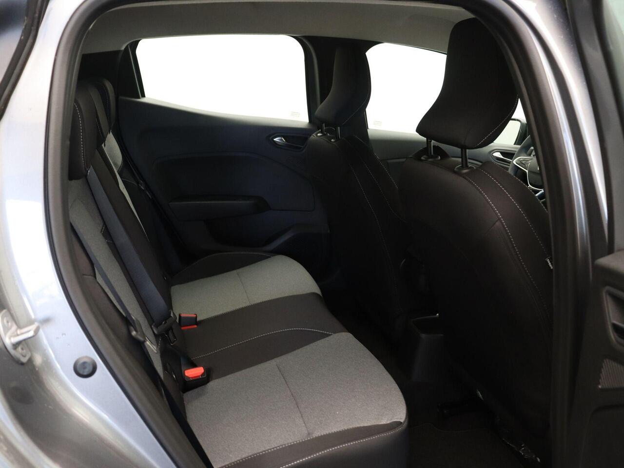 Renault CLIO TCe 90pk GPF evolution | Achteruitrijcamera | Navigatie | Handsfree card | Apple Carplay/Android auto | Armsteun |