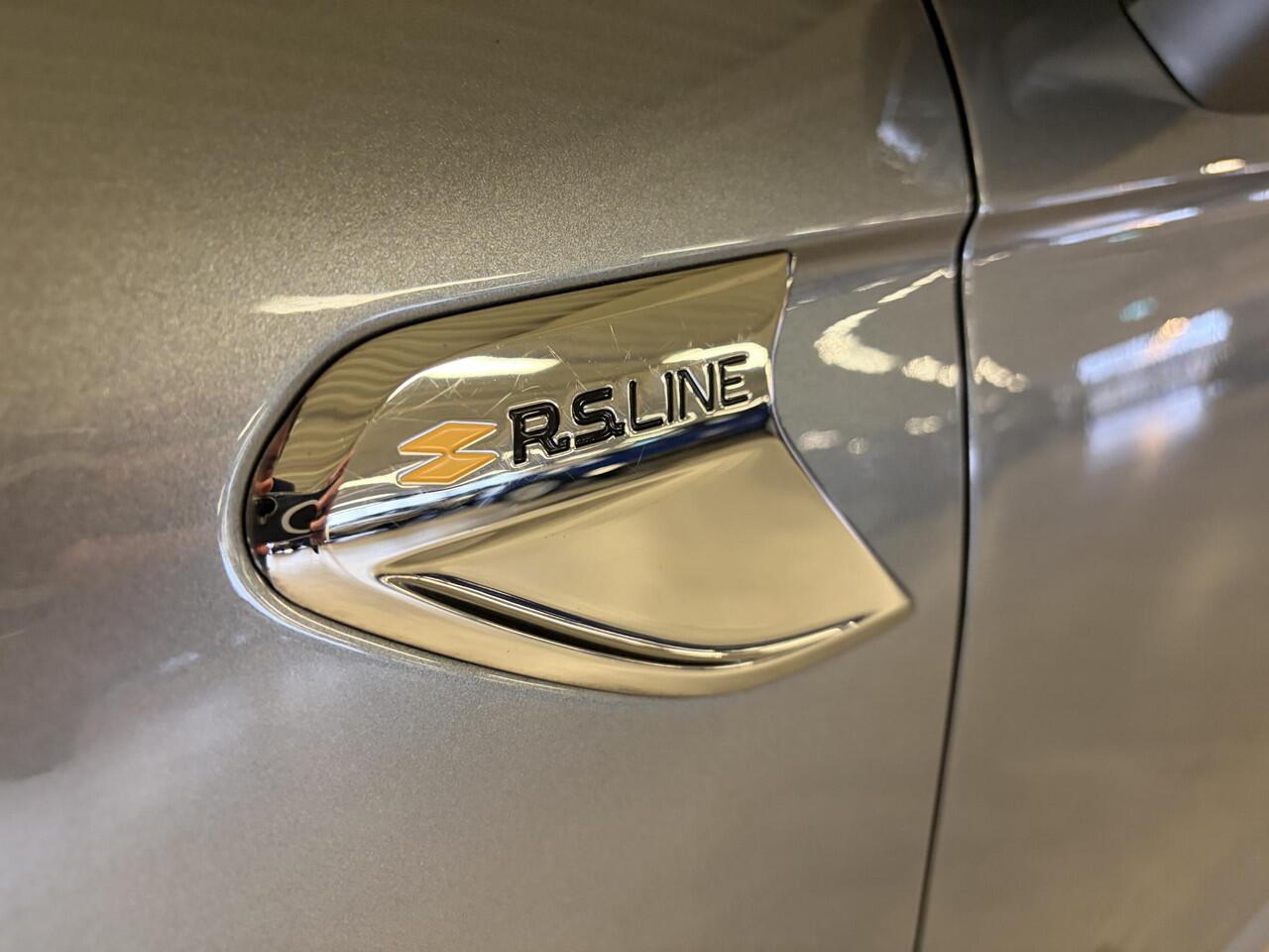 Renault CLIO 1.6 E-Tech Hybrid 145 R.S. Line APPLE CARPLAY ANDROID AUTO / (KUNST)LEDEREN BEKLEDING / NAVIGATIE / CLIMATE CONTROLE.