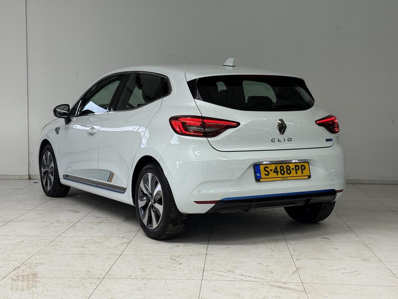 Renault CLIO 1.6 E-Tech Hybrid 140 Serie Limitee E-TECH Navigatie | Camera | Cruise control |