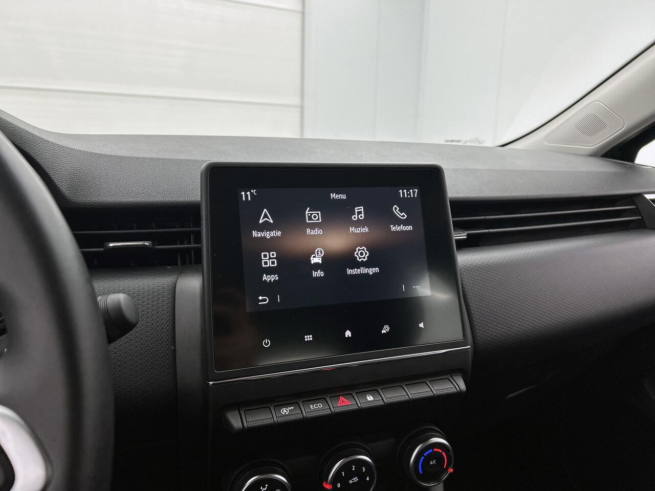 Renault CLIO 1.0 TCe 92PK 5drs. Equilibre / Navigatie / Airco / Cruise-control / Radio multimedia / 6Versn / Apk 03-2027