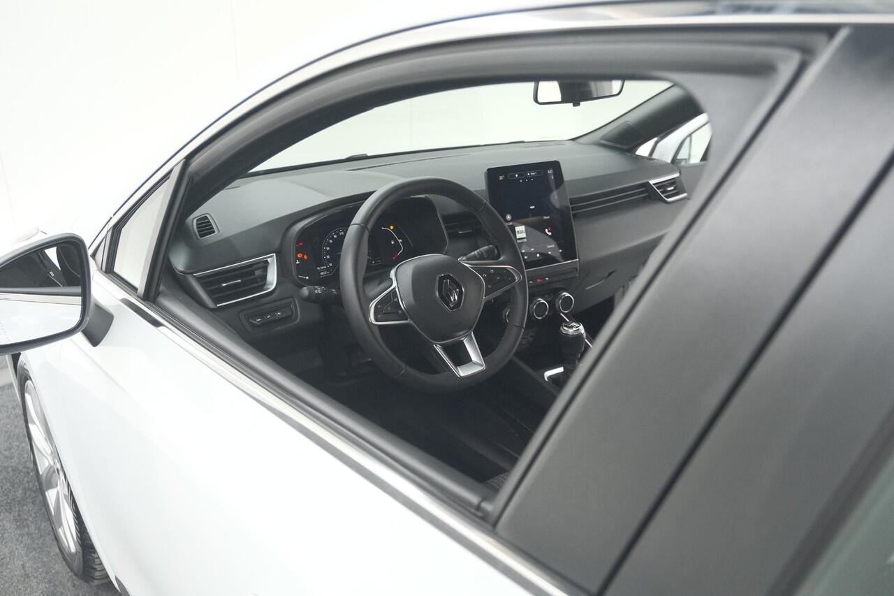 Renault CLIO TCe 90 Techno | Camera | 9.3 Inch Scherm | Apple Carplay | Parkeersensoren