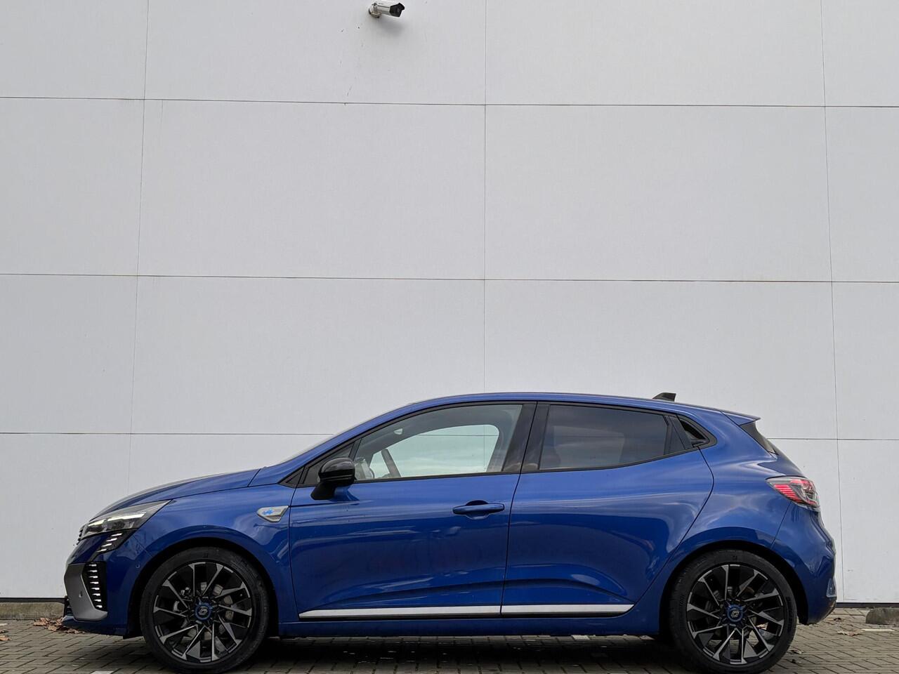 Renault CLIO 1.6 E-Tech Full Hybrid 145 esprit Alpine | Groot Navigatie | Camera | Bose Sound |