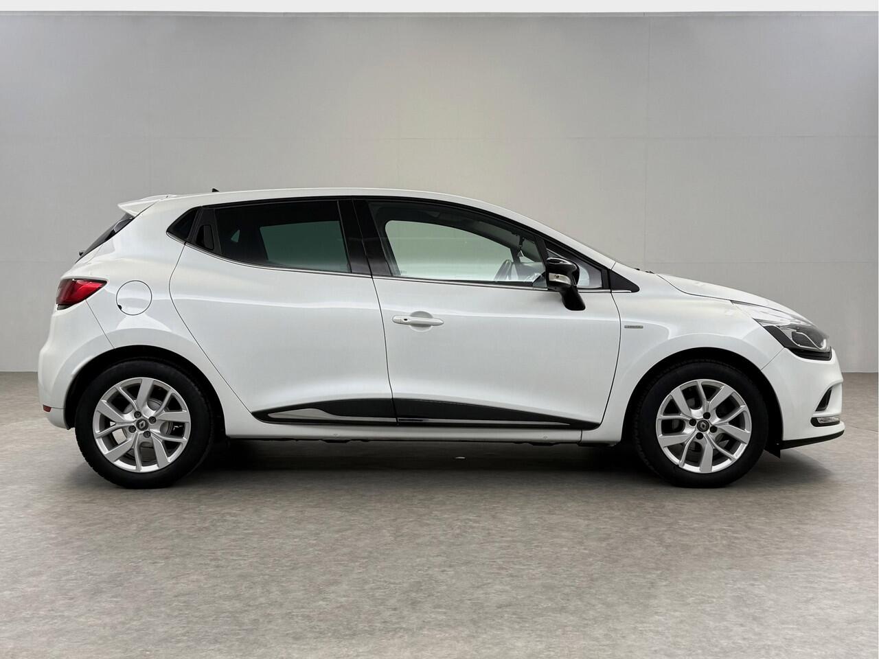 Renault CLIO 0.9 TCe Limited | Carplay | LED | Cruise | Airco | Navigatie | Keyless | Parkeersens.