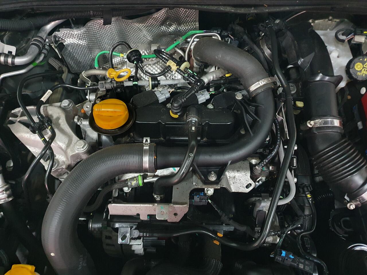 Renault CLIO 1.0 TCe Zen AIRCO/CRUISE/LMV