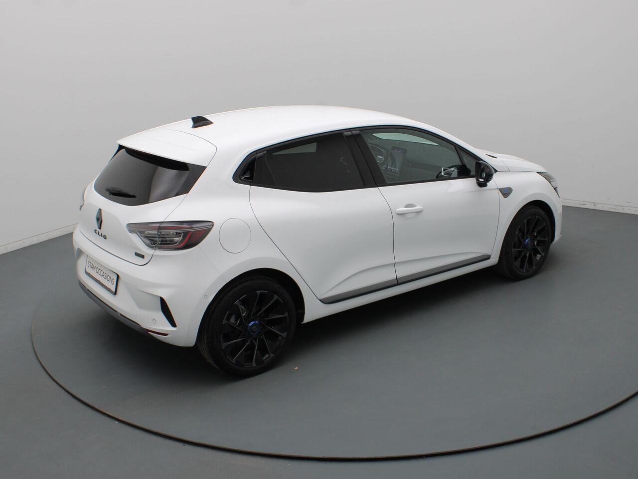 Renault CLIO Esprit Alpine 1.6 E-Tech Full Hybrid 145pk 360° Camera | Adapt. cruise | Bose | Navi | Stoel-/stuurverwarming