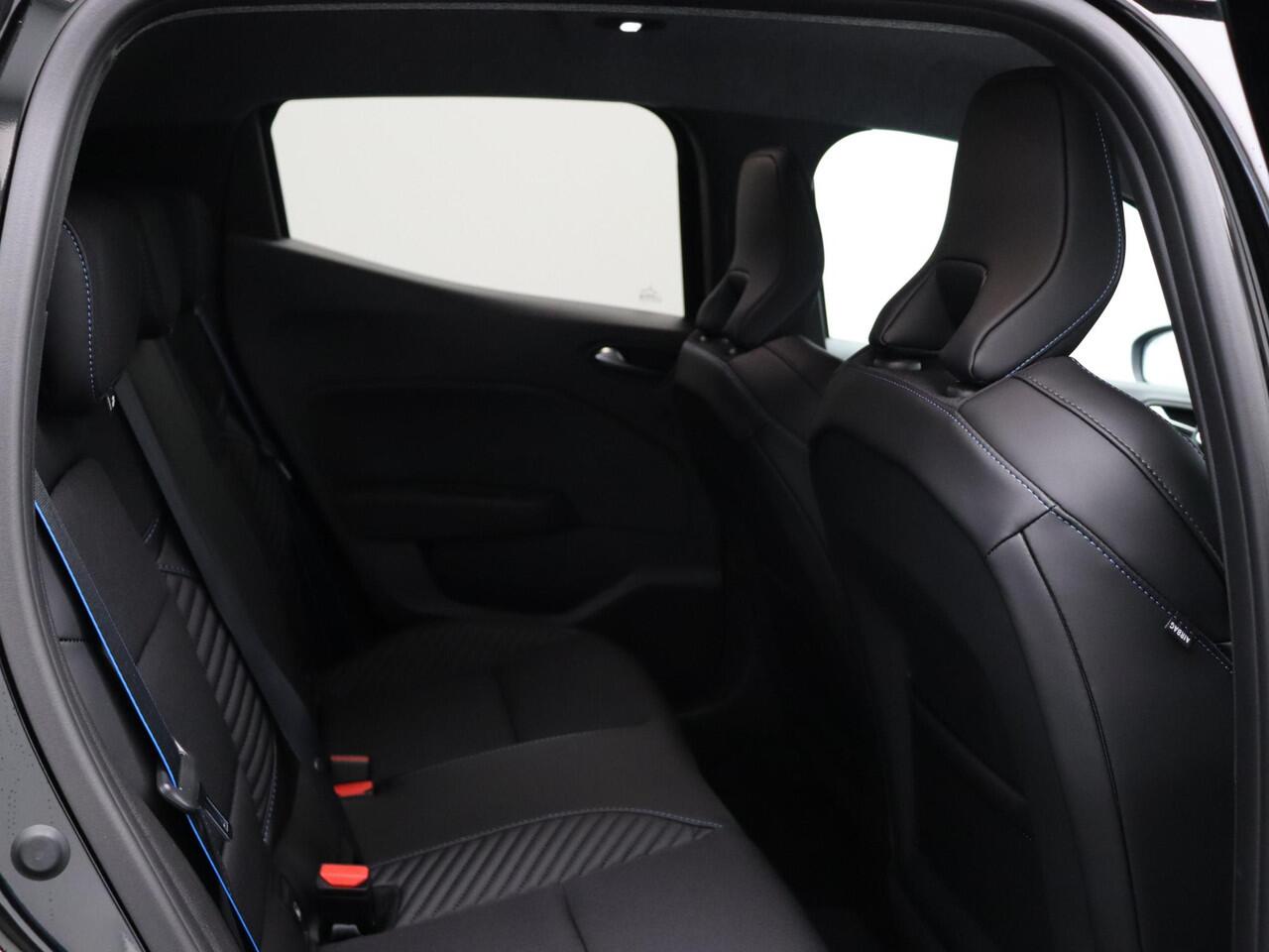 Renault CLIO E-Tech Full Hybrid 145pk esprit Alpine | Grootscherm navigatie | Adaptieve cruise control | 17" lichtmetalen velgen |