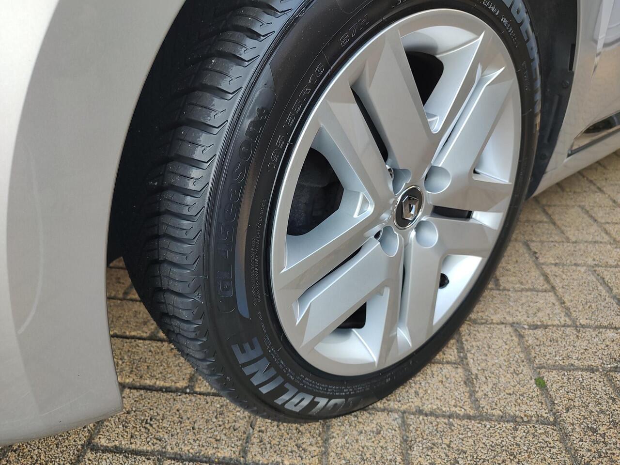 Renault CLIO 1.0 TCe Zen Led Stoelverwarming Navi-Carplay Cruise-Control Airco All-Season