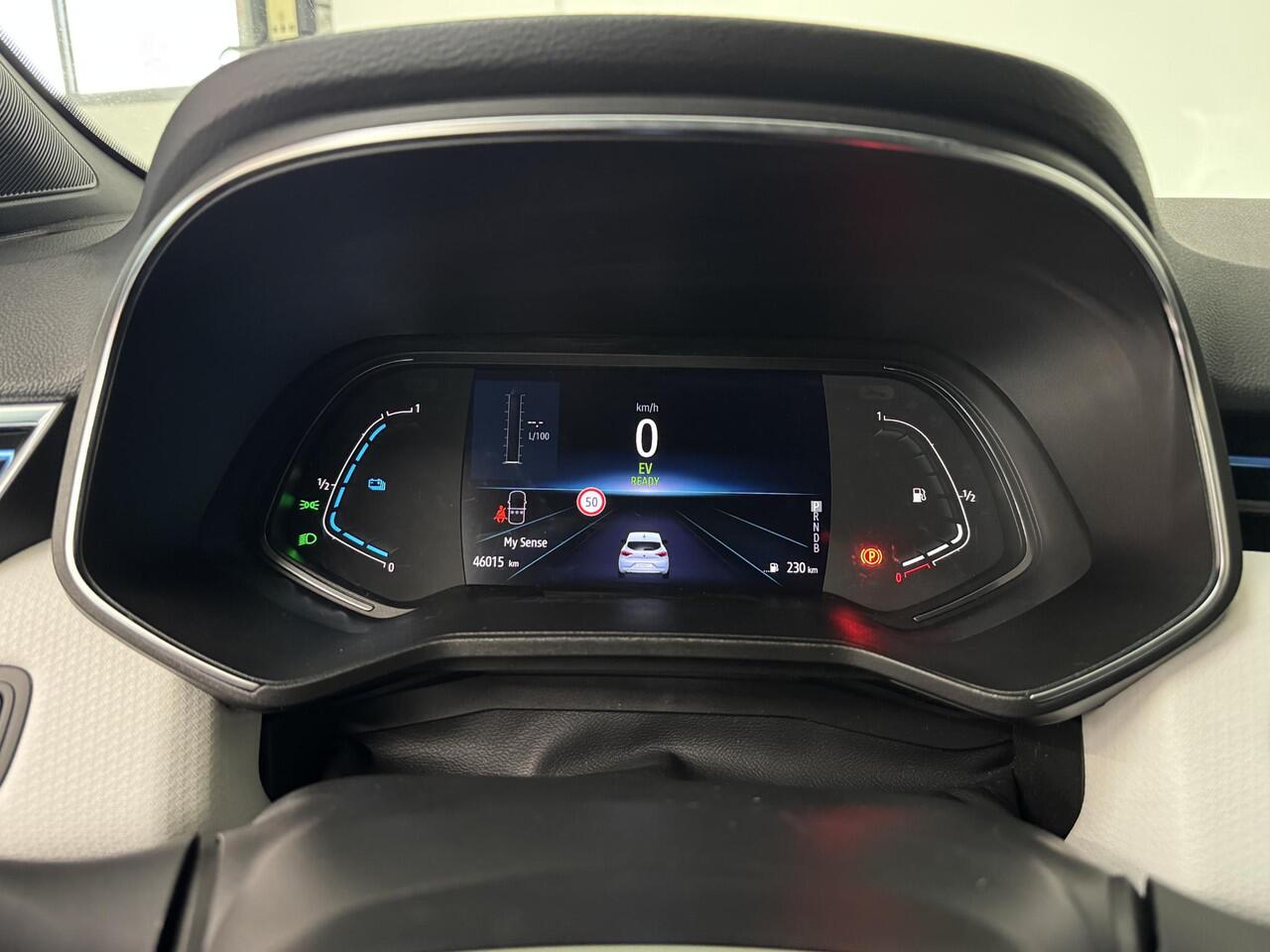 Renault CLIO 1.6 E-Tech Hybrid 140 Serie Limitee E-TECH Navigatie | Camera | Cruise control |