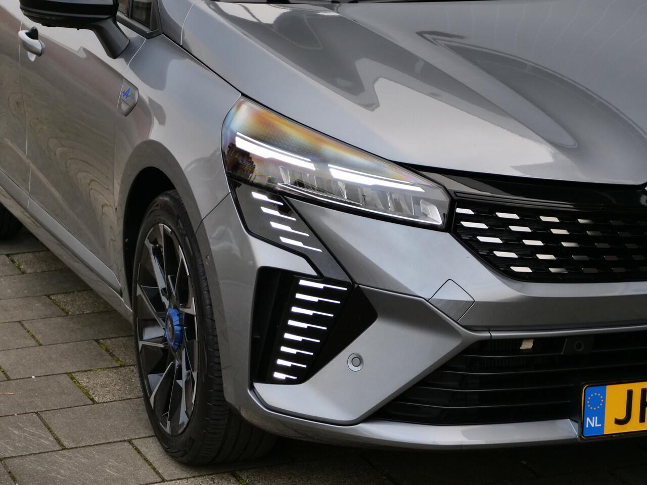 Renault CLIO 1.6 E-Tech Full Hybrid 145 Pk esprit Alpine Automaat Navi / DAB / Camera / Apple Carplay